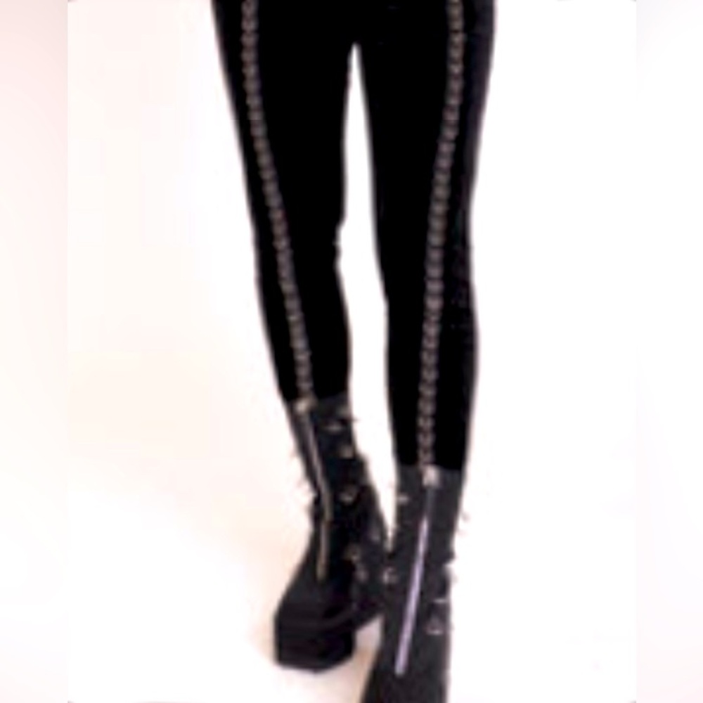 Goth Velvet Ring Leggings